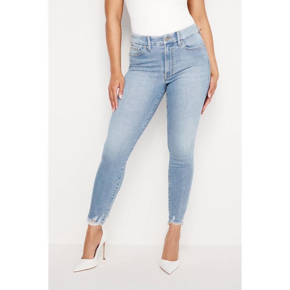 GOOD AMERICAN Good Waist Skinny Cropped Jeans in Medium Wash Blue